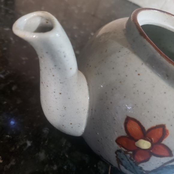 Japan stoneware tea pot. - Picture 4 of 8